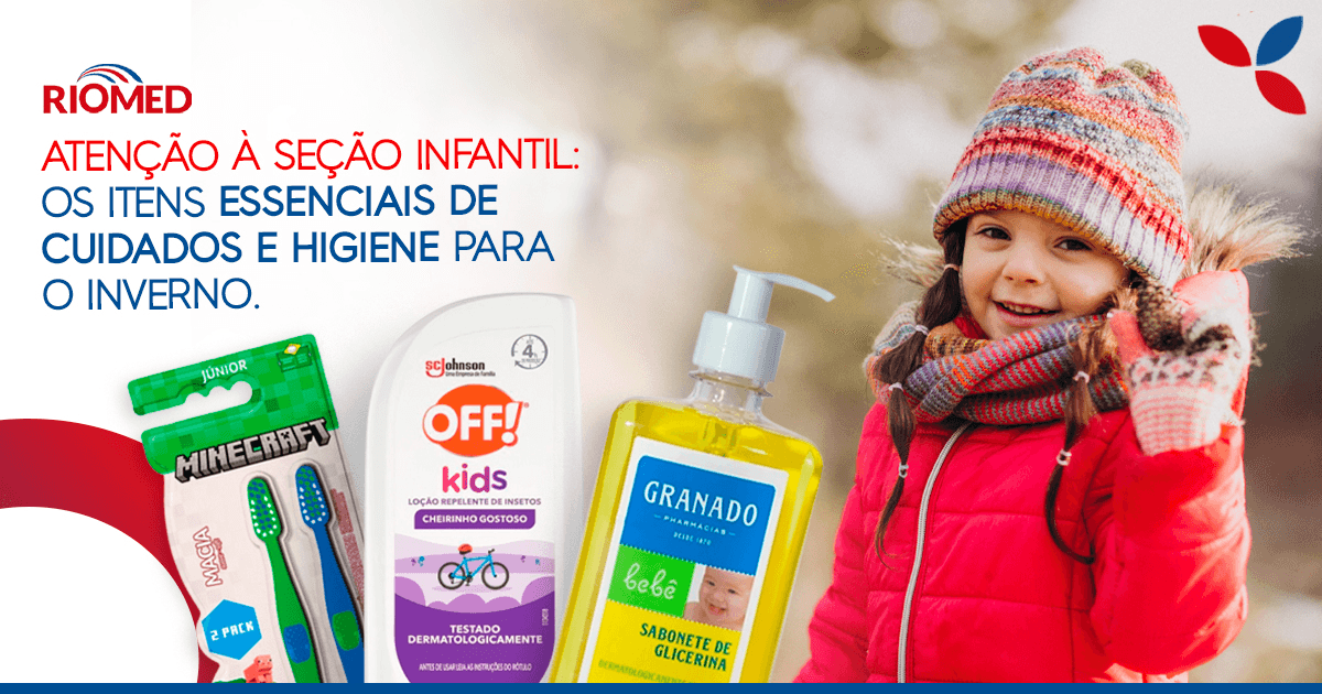 gôndola de suplementos imunológicos e vitaminas organizada em farmácia para o inverno